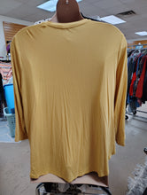 Load image into Gallery viewer, sz3X 22/24 Cato yellow long sleeve v-neck tee