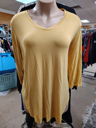 sz3X 22/24 Cato yellow long sleeve v-neck tee