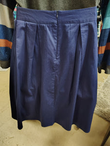 sz3X Blue pleated knee length skirt