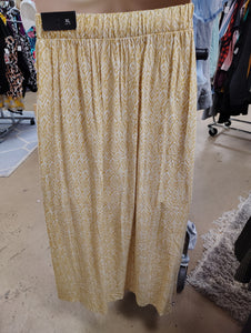 Maurices yellow maxi wrap skirt NWT size XL