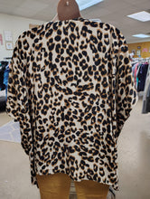 Load image into Gallery viewer, Maurices leopard print kimono One Size could fit up to 3x