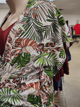 Load image into Gallery viewer, Tropical floral tie front kimono size L/XL