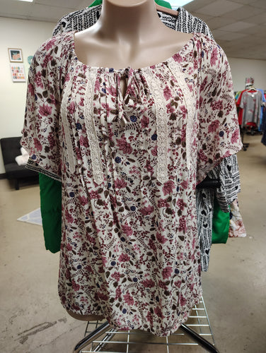 Torrid floral banded bottom blouse top size 4x