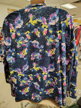 Load image into Gallery viewer, CJ Banks floral zip front lightweight jacket size 3x