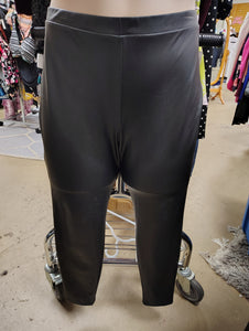 Torrid black faux leather leggings size 3x stretchy