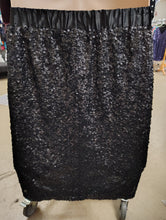 Load image into Gallery viewer, Lane Bryant black sequin pencil skirt NWT size 18/20 2x