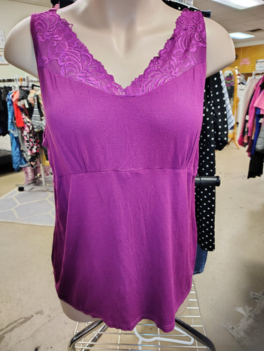 Maurices purple lace trim tank top size 3x