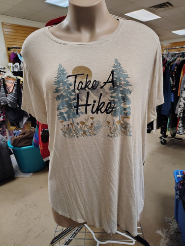 Maurices Take A Hike oatmeal t-shirt size 4x