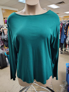 Liz Claiborne green long sleeve tee size 5x