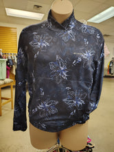 Load image into Gallery viewer, Columbia blue floral crop sweatshirt size XXL