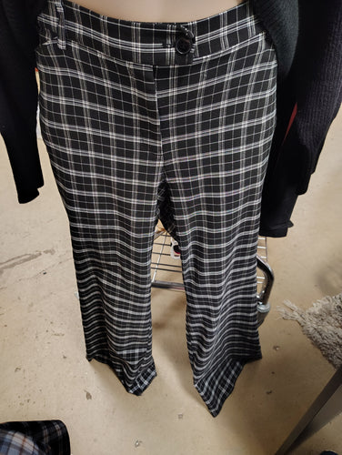 Lane Bryant wide leg plaid pants size 22 stretchy