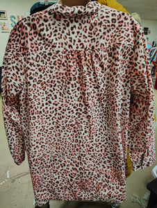 Roaman's pink animal print buttonup blouse 32W 5x