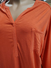 Load image into Gallery viewer, Ava &amp; Viv coral tunic top size 4x