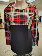 Load image into Gallery viewer, Acting Pro plaid and black top with sequin pocket 3x