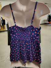 Load image into Gallery viewer, Torrid lace trim strawberry print tank top size 2x