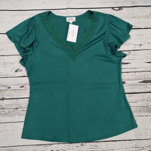 Load image into Gallery viewer, Kelly Green V-Neck Top