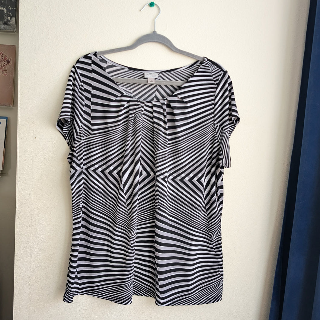 1X Worthington Black & White Optical Illusion Top