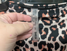 Load image into Gallery viewer, Sz20 Shein Animal Print Swim Bottom