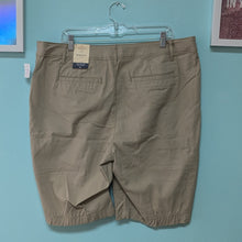 Load image into Gallery viewer, NWT Sz18W St John&#39;s Bay Khaki Bermuda Shorts