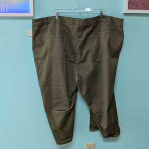 34W Catherine's Olive Green Khaki Crop Capri