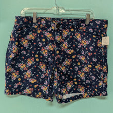 Load image into Gallery viewer, Sz14 St John&#39;s Bay Floral Pattern Short