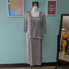 Load image into Gallery viewer, R&amp;M 2-piece Silver Lace Formal Dress sz18w