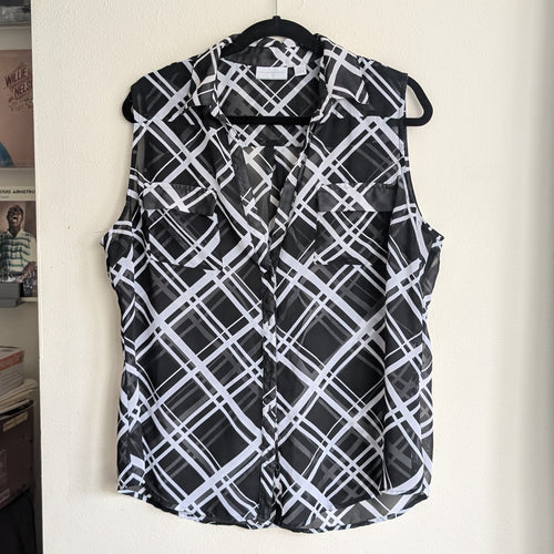 New York and Company Black & White Geometric Sleeveless Top SzXL