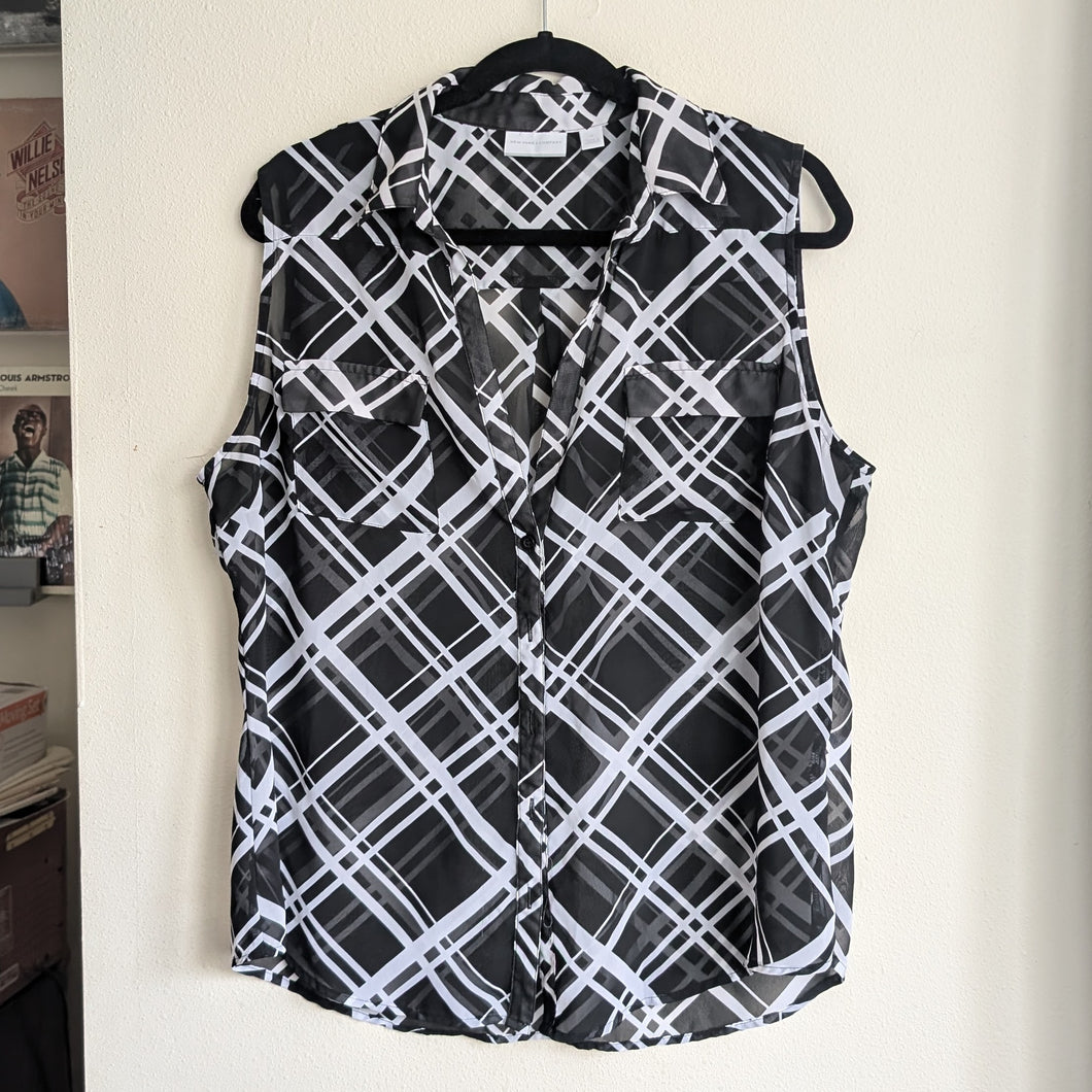 New York and Company Black & White Geometric Sleeveless Top SzXL