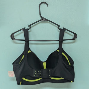 Nike 36F(DDD) sport Bra