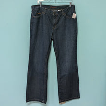 Load image into Gallery viewer, Eddie Bauer sz12 Petite Dark Denim Straight Leg