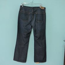 Load image into Gallery viewer, Eddie Bauer sz12 Petite Dark Denim Straight Leg