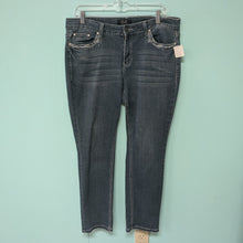 Load image into Gallery viewer, Earl sz14 Distressed Pocket Denim