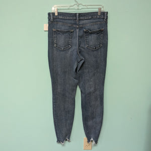 Maurice's sz14 Distressed Hem Skinny