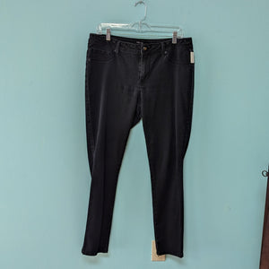 sz14 Roz & Ali Black Jeggings