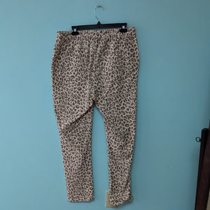 A Beautiful Soul Animal Print Jeggings Sz18/20