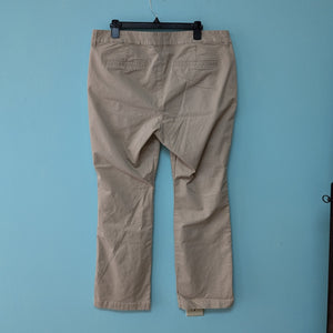 Old Navy sz16 Short Boot Cut Khaki