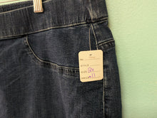 Load image into Gallery viewer, Karen Scott sz2X Dark Denim Jeggings