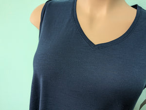 XL Sonoma Navy V-neck