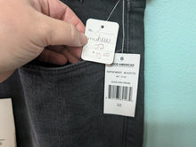 Load image into Gallery viewer, Sz22 Good American NWT Black Skinny Denim