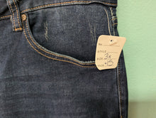 Load image into Gallery viewer, Sz3X Chic Soul Slightly Distressed Skinny Denim