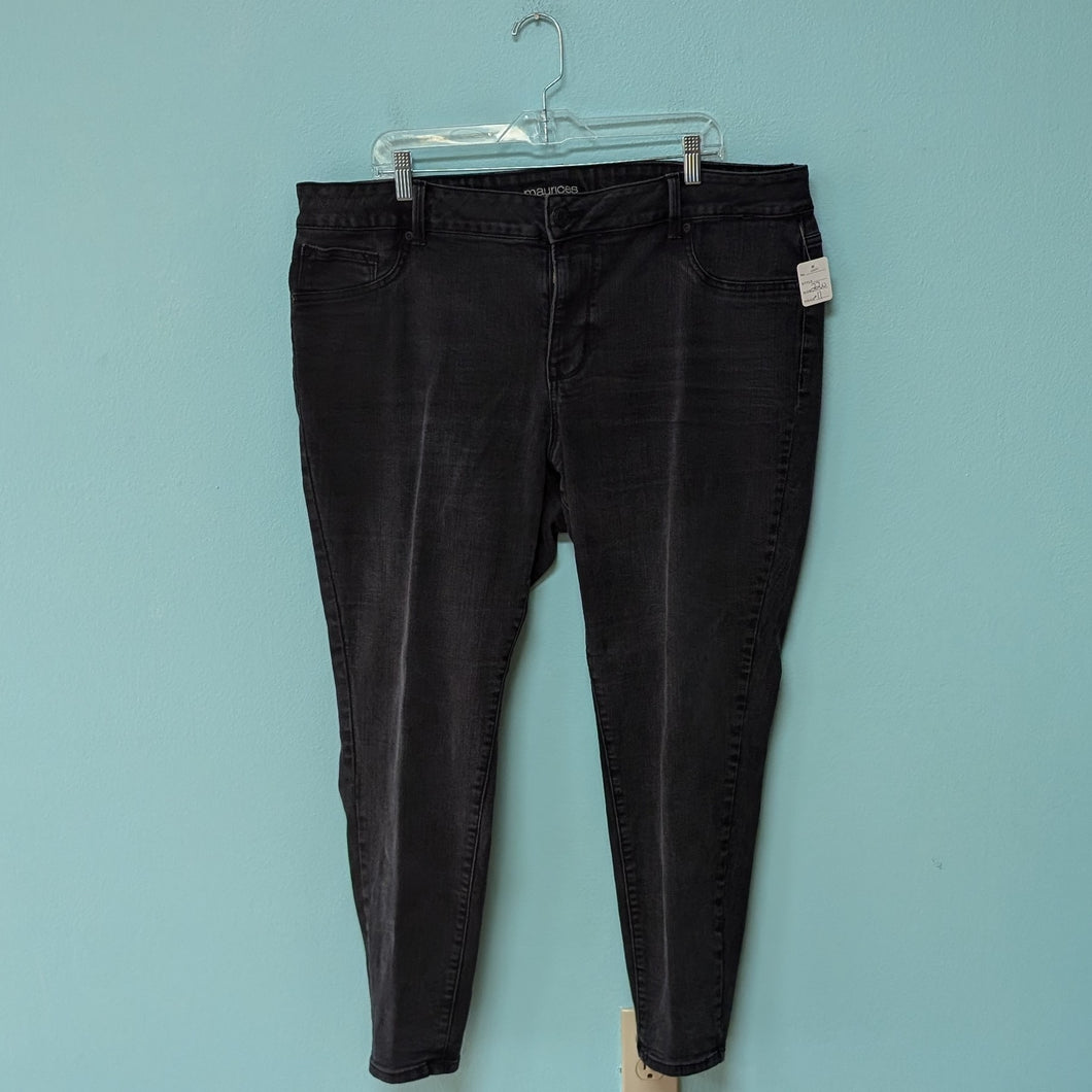 Sz22W Black Maurices Skinny Denim