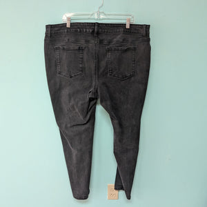 Sz22W Black Maurices Skinny Denim