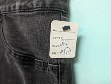 Load image into Gallery viewer, Sz24 Maurices Black Skinny Denim