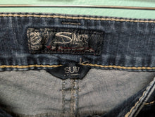 Load image into Gallery viewer, Sz24 Suki Silver Denim Boot Cut