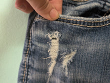 Load image into Gallery viewer, Sz24 Silver Distressed Skinny Denim