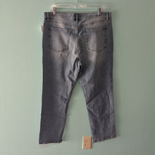 Load image into Gallery viewer, Sz16 Loft Frayed Edge Denim