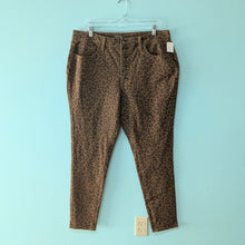 Load image into Gallery viewer, Sz16 Brown Animal Print Jeggings