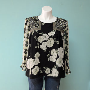 SzXL Black Floral Blouse Cato