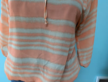 Load image into Gallery viewer, SzXL Maurices Tan/Peach Stripe Banded Bottom