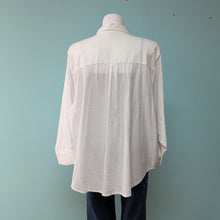 Load image into Gallery viewer, Sz1X White Button Up top ANA